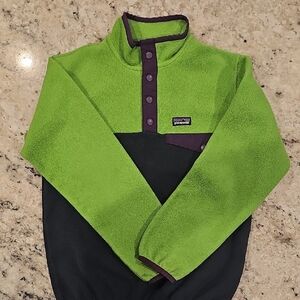 Patagonia Kids Green and Black Crewneck Jacket